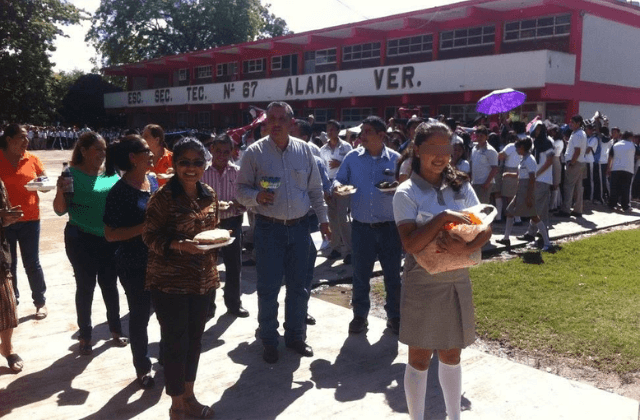 Desmayos en escuela de Álamo fue por psicosis colectiva de redes: Cuitláhuac