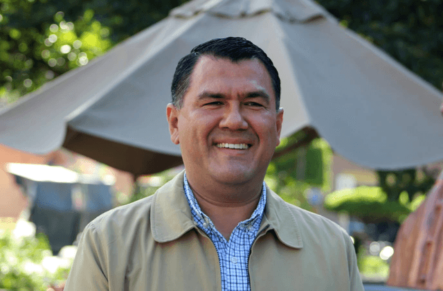 Renuncia Othón Hernández al PAN pero se aferra en coordinación de bancada