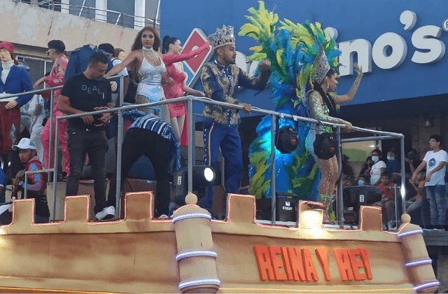 Reyes del Carnaval 2022 prendieron a todo Veracruz en tercer desfile
