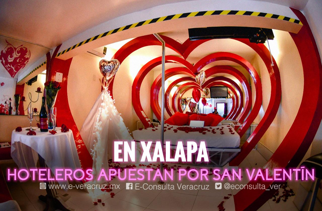 Con pétalos y látigos, hoteleros de Xalapa esperan un buen 14 de febrero