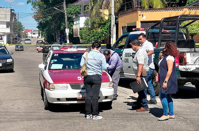 Taxista es asesinado en Villa Juanita, Acayucan 