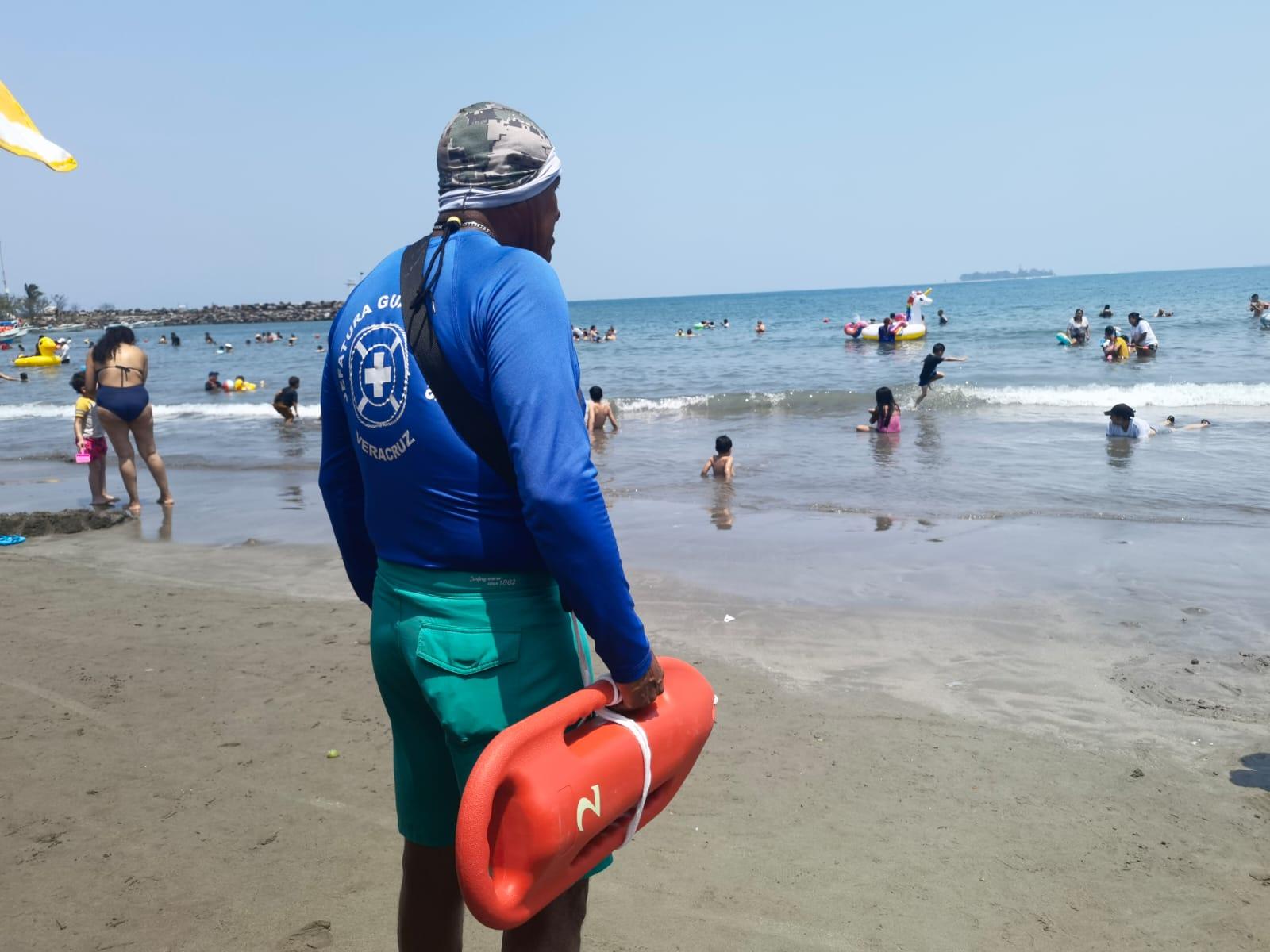 Vivo en la playa: Tiburón, 46 años de guardavidas en Veracruz