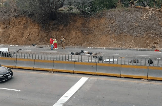 Mueren 4 personas en autopista Córdoba-Veracruz 