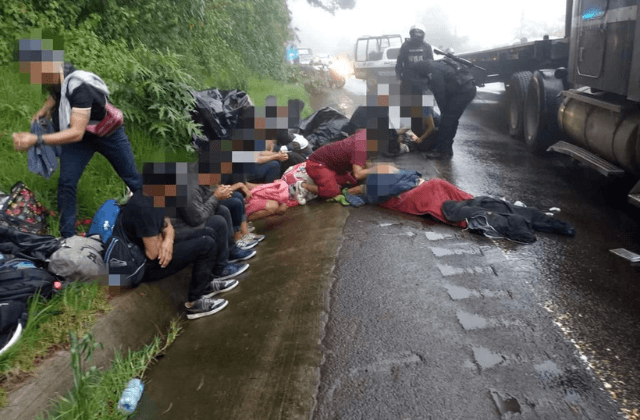Tras balacera, aseguran a migrantes en Maltrata; hay lesionados