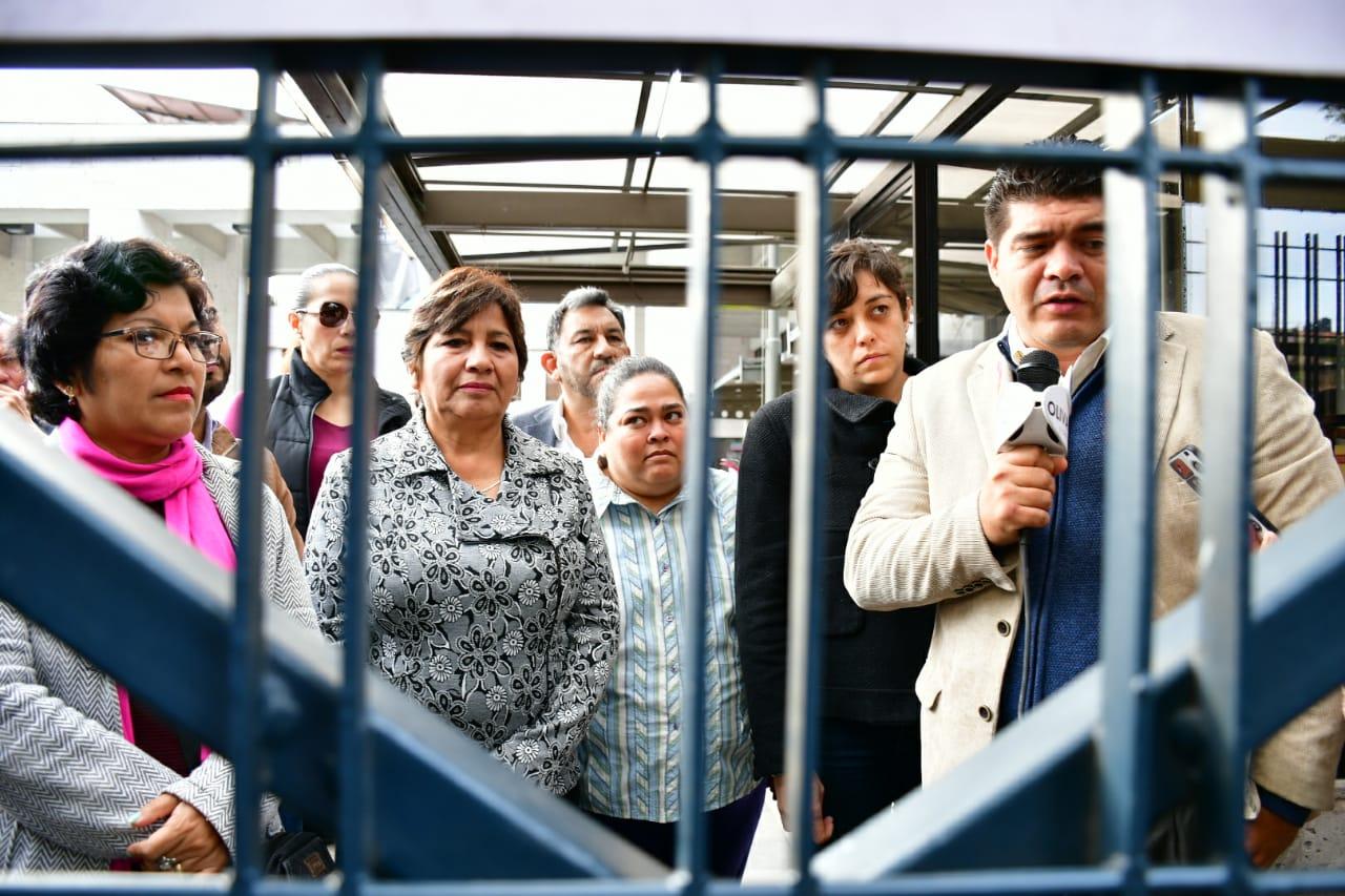 Bancada de Morena toma entradas y salidas del Congreso de Veracruz