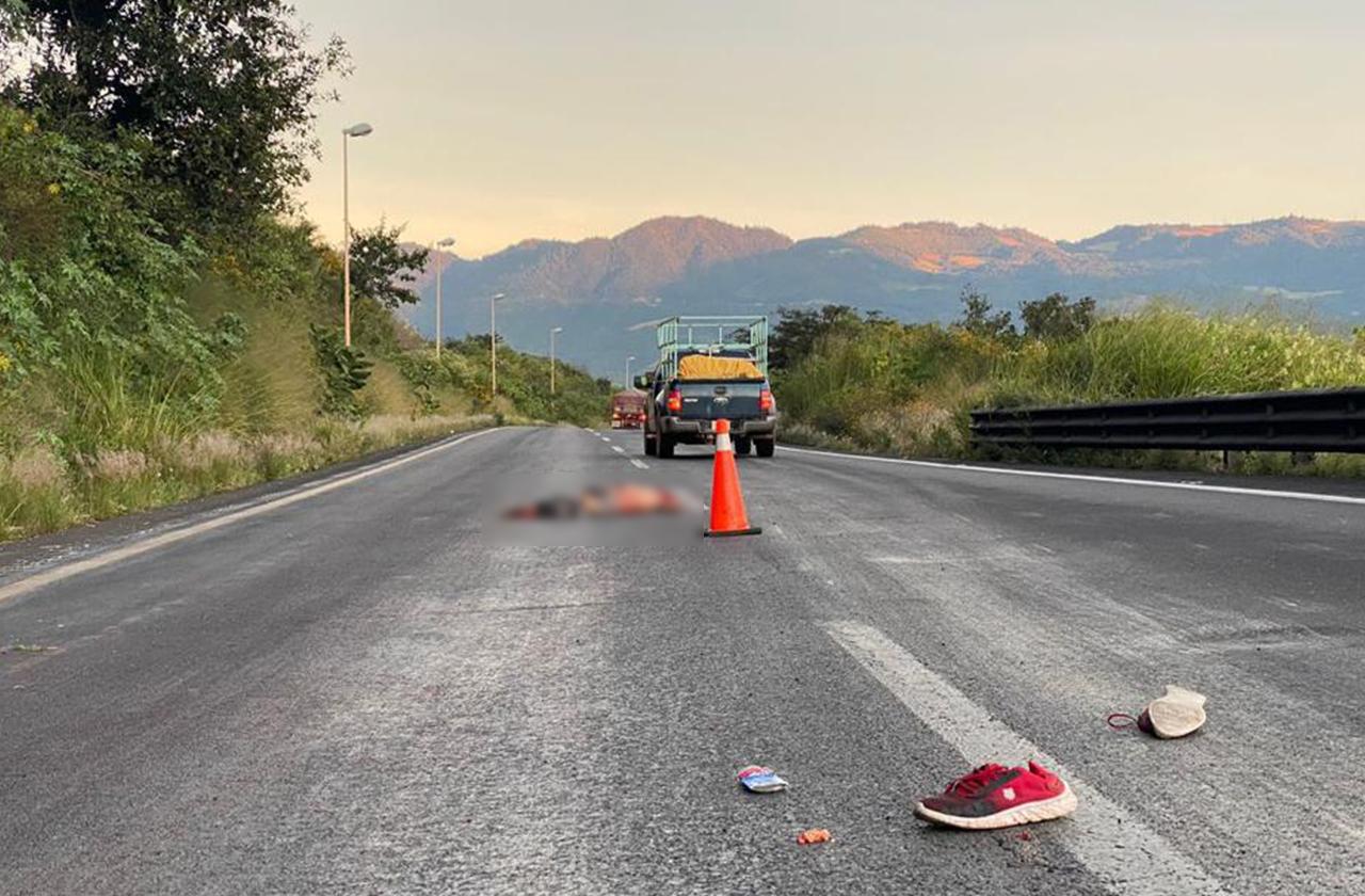 Reportan cuerpo atropellado por automovilistas en la Puebla-Córdoba