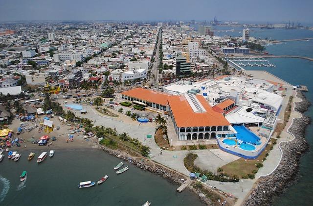 Reabre "Acuarium de Veracruz", ¿Qué pasará con el personal?