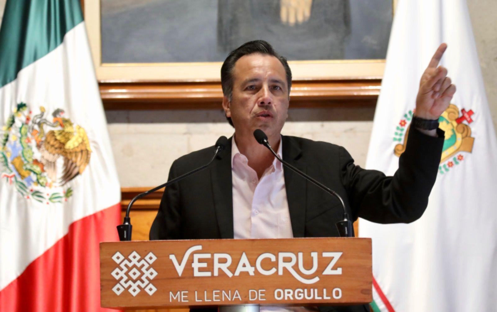 Hipócritas y cínicos, defienden delincuentes: Cuitláhuac critica a MC