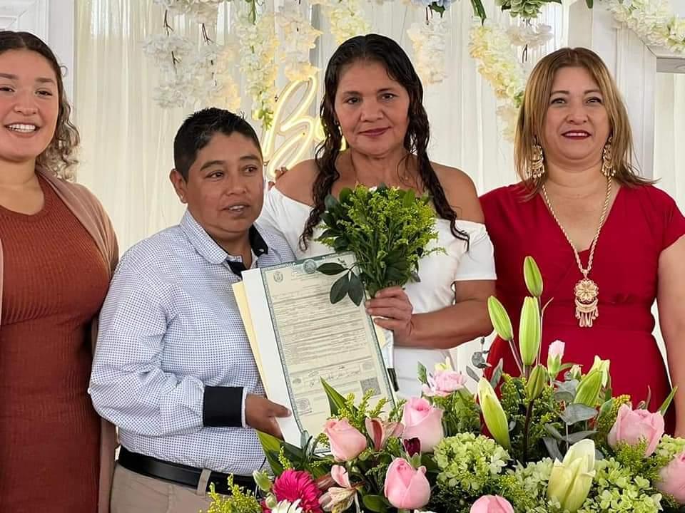 ¡Qué viva el amor! Previo a San Valentín, celebran matrimonio igualitario en Veracruz