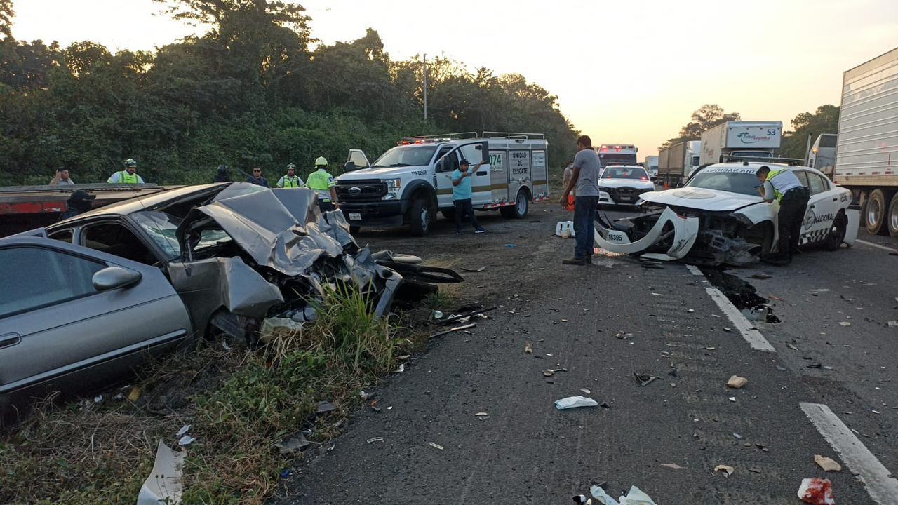 Muere fotógrafo tabasqueño en accidente en autopista del sur de Veracruz