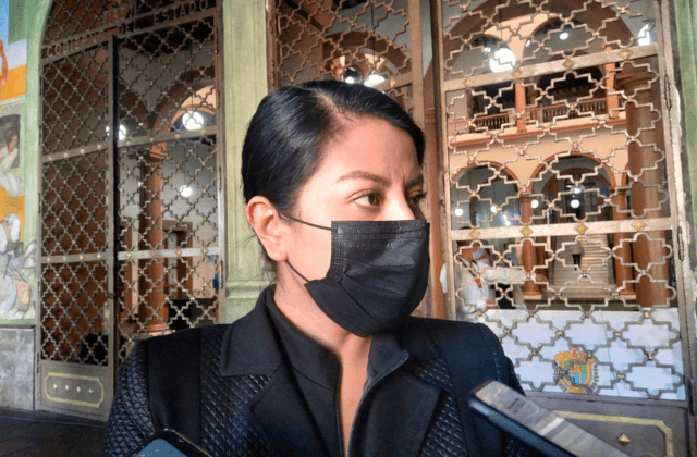'Ya me sentenciaron': Alcaldesa de Sayula pide apoyo a Cuitláhuac 