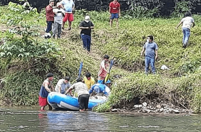 Xalapeña cae de mirador en cascada de Tlapacoyan y sobrevive